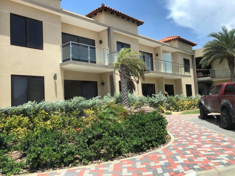 New! Cozy 1 Bedroom Condo- Gold Coast, Noord Aruba Palm Beach Dış mekan fotoğraf